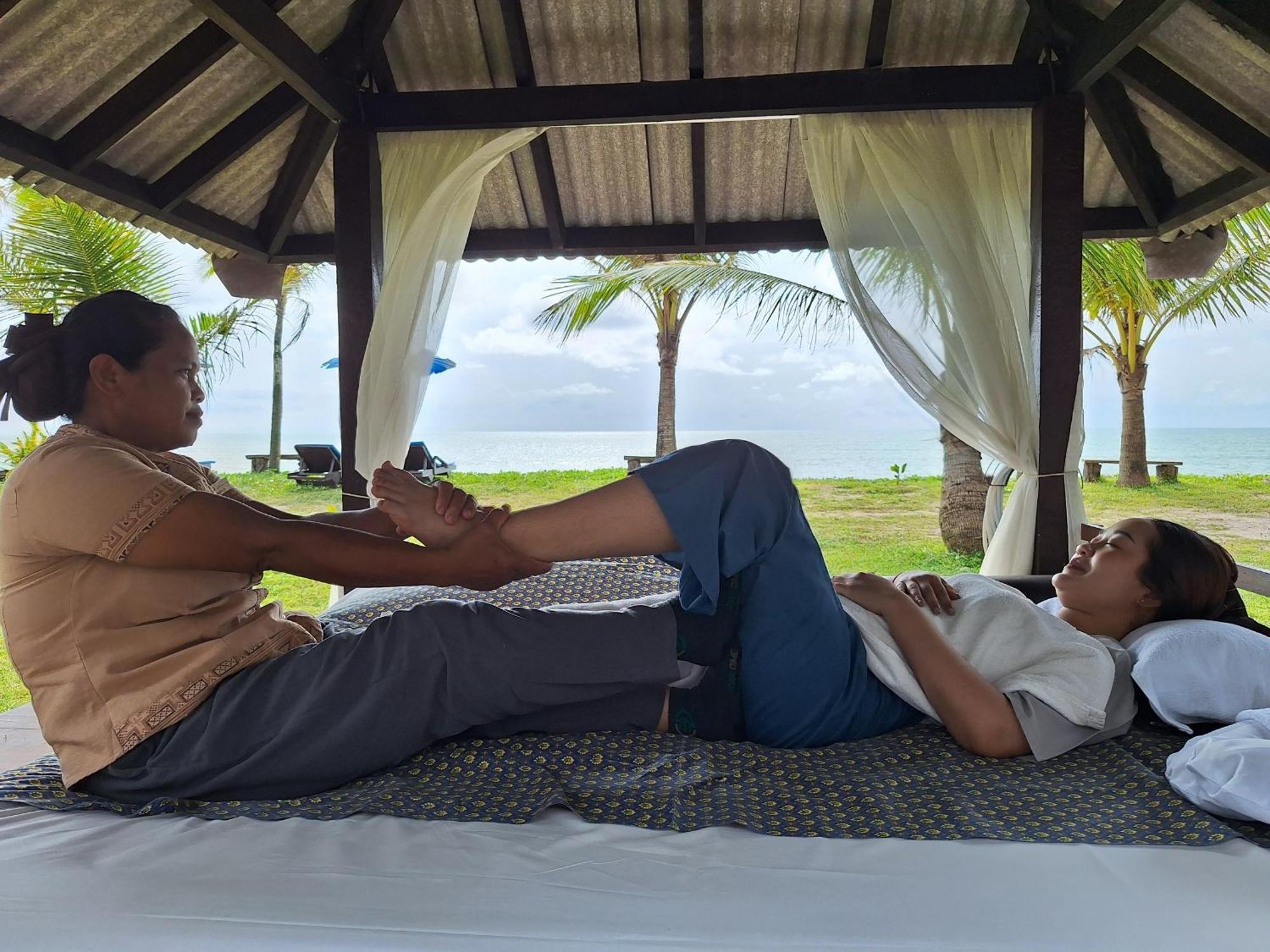 Thailife Wellness & Meditation Resort- Sha Plus Khao Lak Bagian luar foto