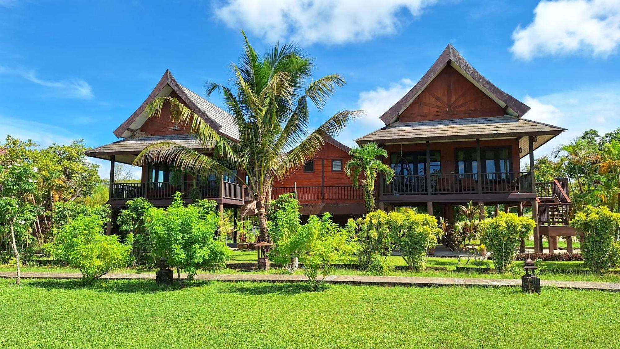 Thailife Wellness & Meditation Resort- Sha Plus Khao Lak Bagian luar foto