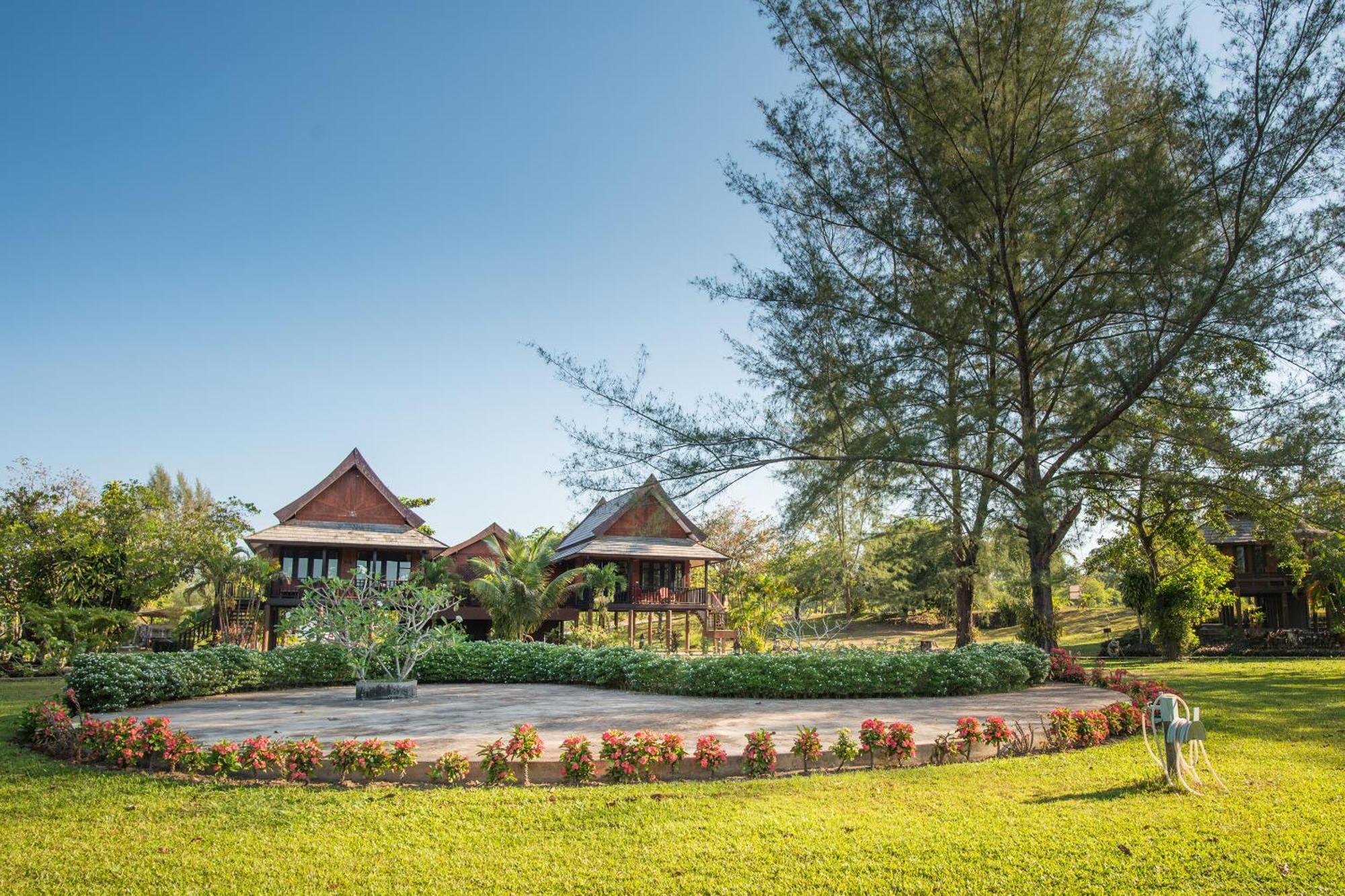Thailife Wellness & Meditation Resort- Sha Plus Khao Lak Bagian luar foto