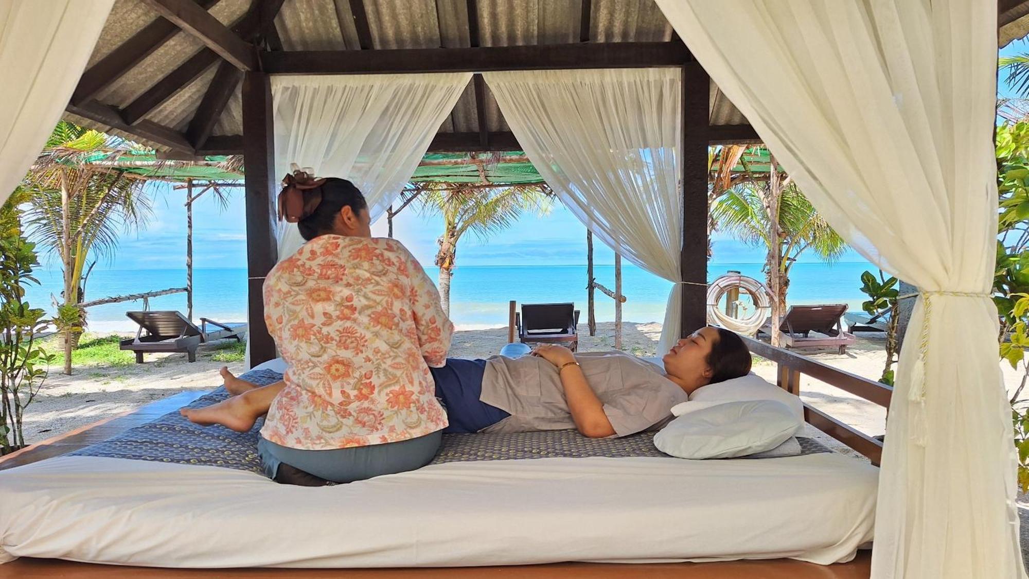 Thailife Wellness & Meditation Resort- Sha Plus Khao Lak Bagian luar foto