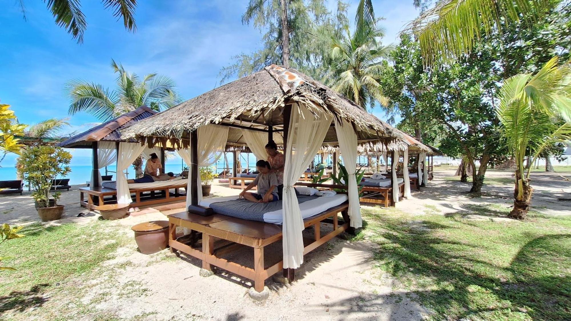 Thailife Wellness & Meditation Resort- Sha Plus Khao Lak Bagian luar foto