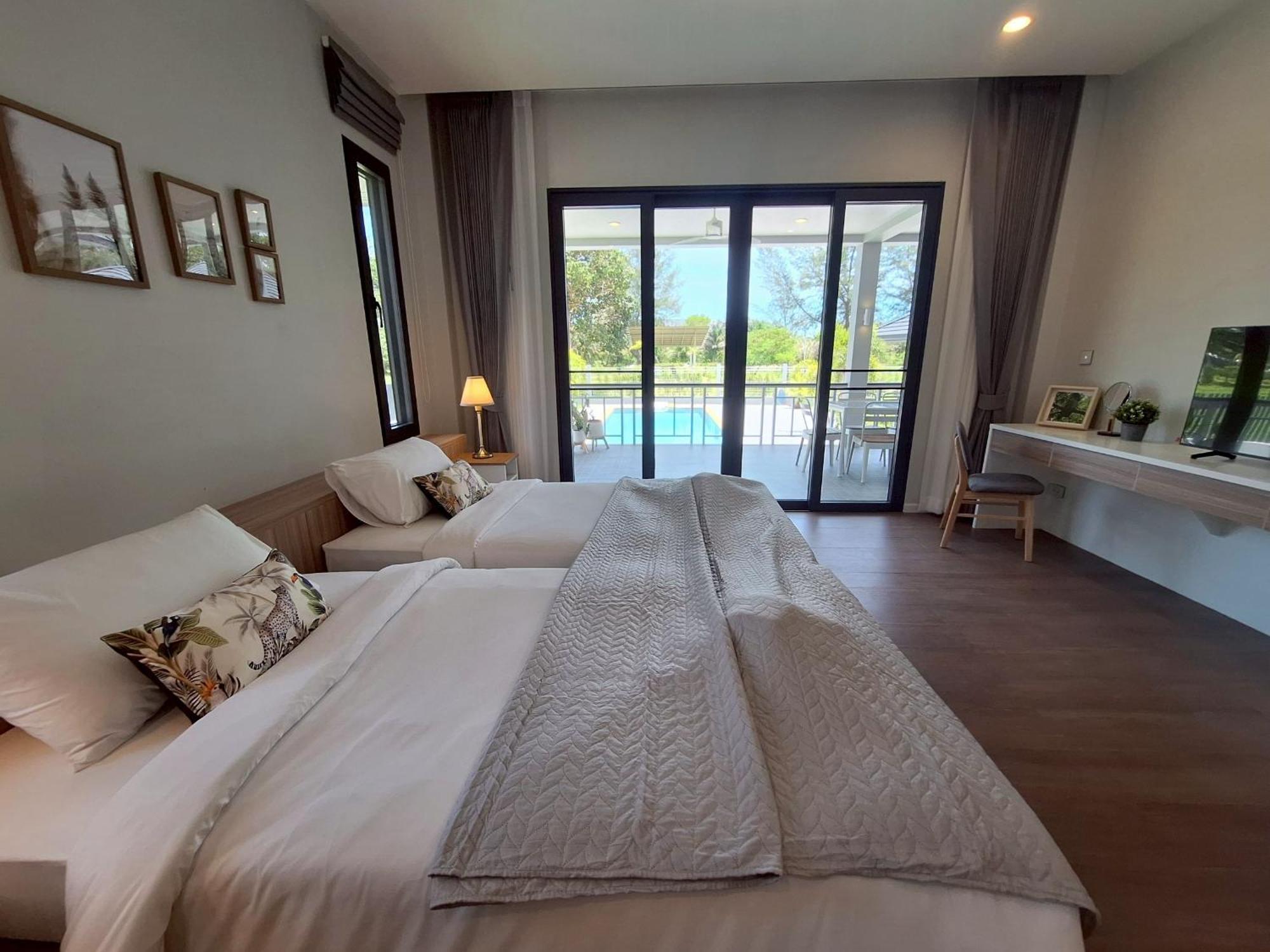 Thailife Wellness & Meditation Resort- Sha Plus Khao Lak Bagian luar foto