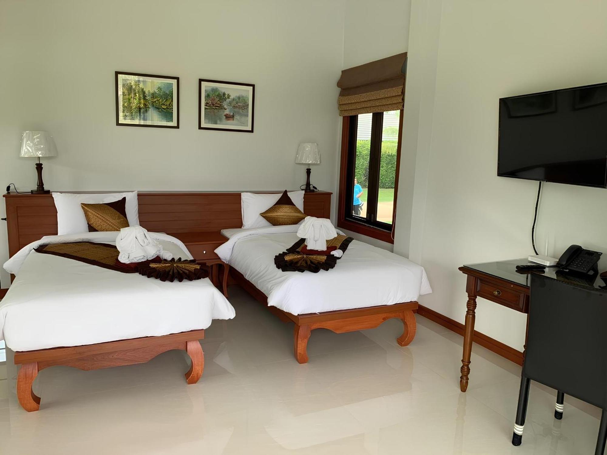 Thailife Wellness & Meditation Resort- Sha Plus Khao Lak Bagian luar foto